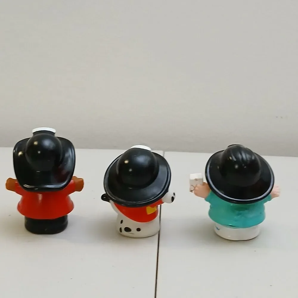 Fisher Price Firefighter Nurse Dog Little People Figures 2.5